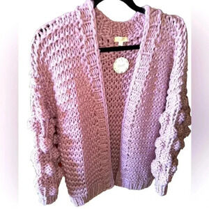 ODDY one size NWT lavender chunky popcorn sleeve cardigan. Acrylic/wool blend 🔥